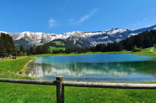 Le Chalet Blanc Promo Photo